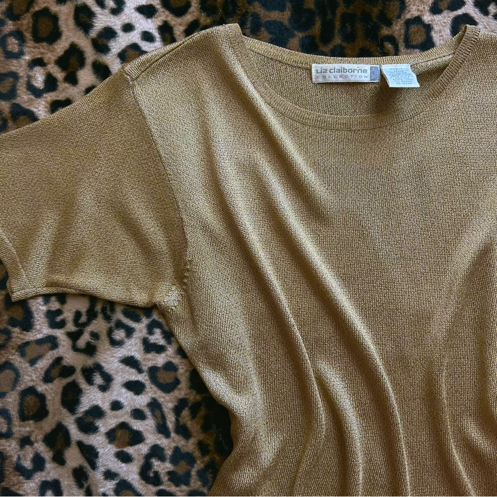 2/$15💖Vintage Liz Claiborne Khaki Metallic Top